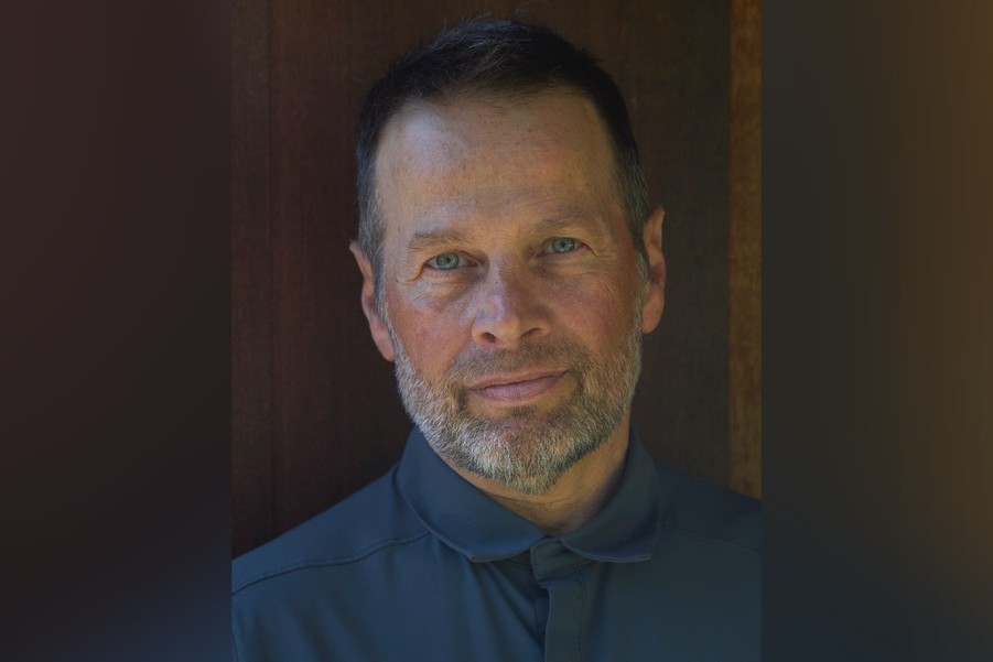 photo of James Le Gros