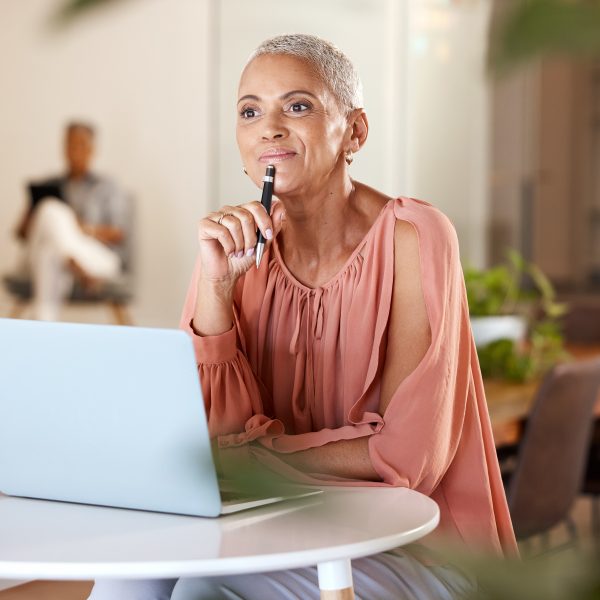 AdobeStock_555358546-600×600